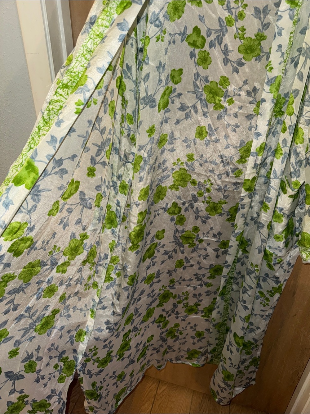 Lightweight Floral Kimono Robe Semi-Sheer Pockets Duster OSFM - Picture 4 of 5
